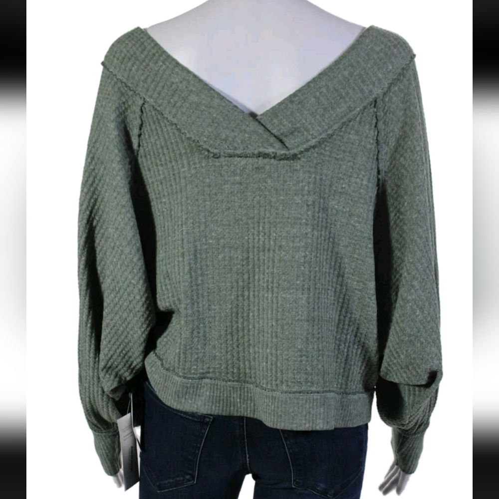 We The Free Olive Green Oversized Sweater SZ XS - Picture 3 of 6